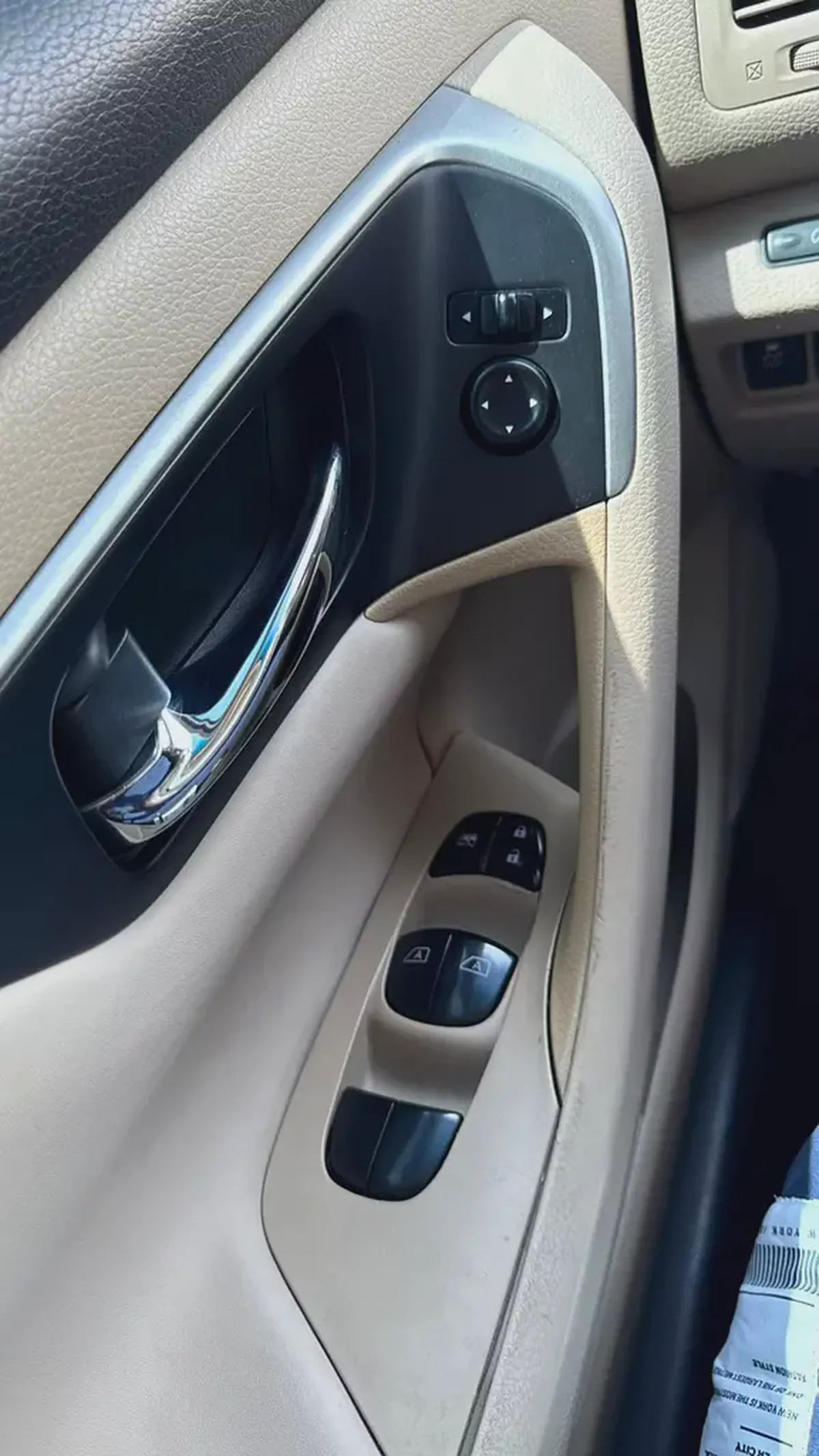 Nissan Altima SL | 2015 | GCC | Full Option | 151,000 km | White / Beige | Fully Serviced-12-12