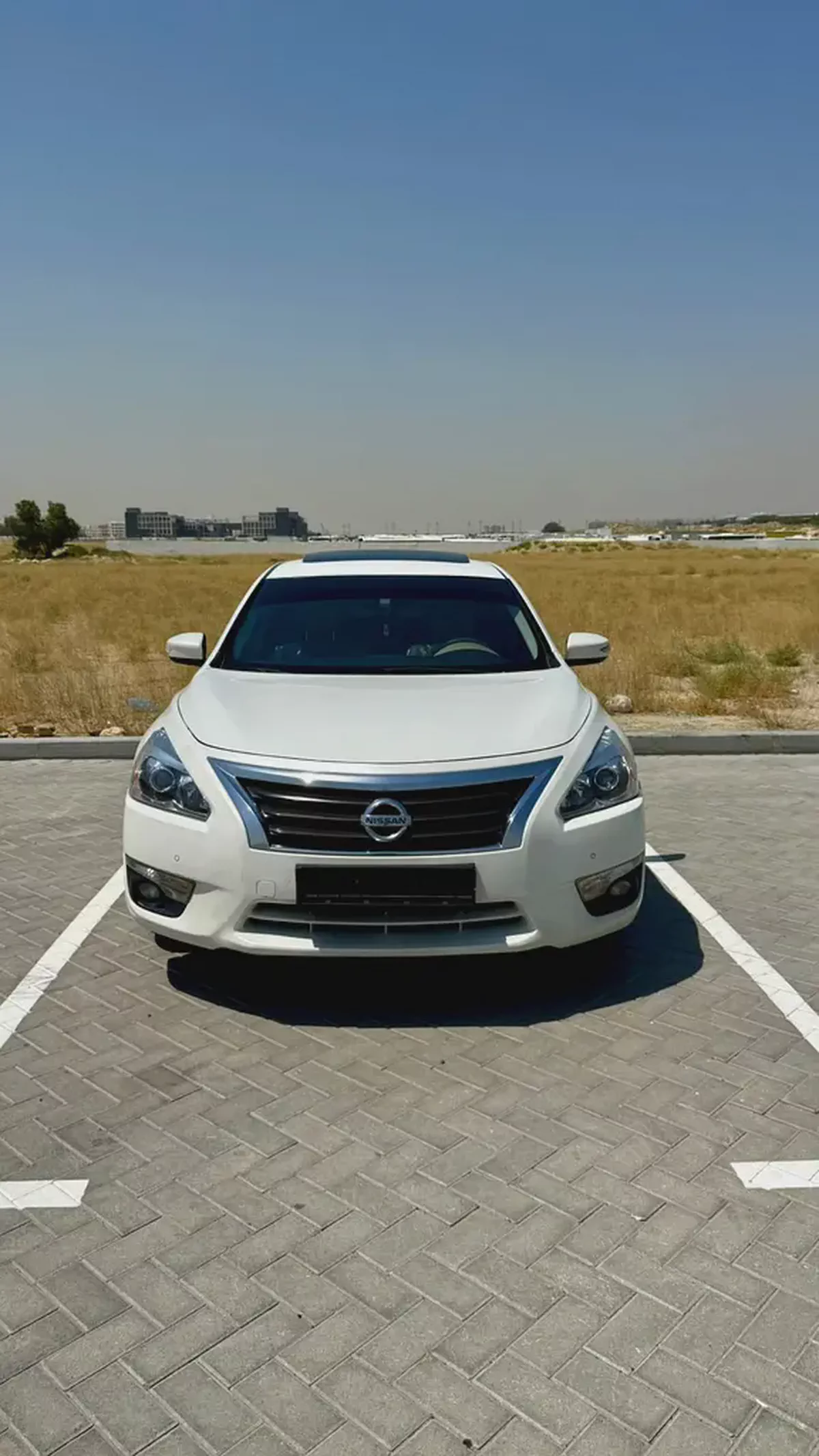 Nissan Altima SL | 2015 | GCC | Full Option | 151,000 km | White / Beige | Fully Serviced