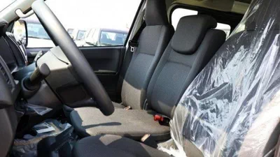 Toyota Hiace DLS - STD ROOF Toyota hiace 2.5L MY2025 diesel standard roof for export only-10