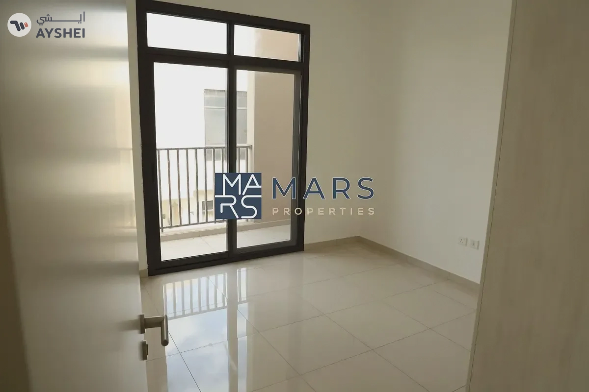 Stunning Gem – Perfect for Comfortable Family Living!-18-18