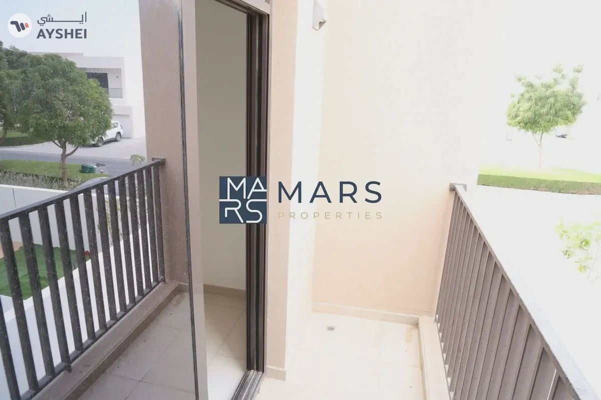 Stunning Gem – Perfect for Comfortable Family Living!-19-19