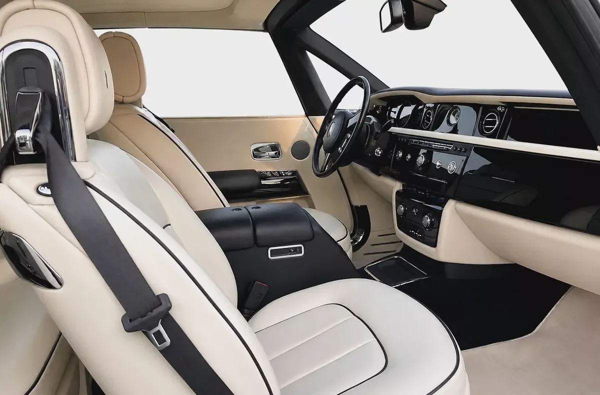 2013 Phantom Drophead Coupe Series II | GCC | Series II LED headlamps | Teak wood rear tonneau deck-7-7