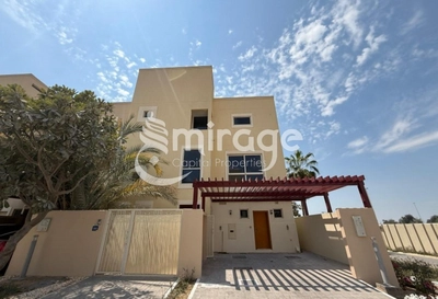 Huge 4BR TH Upgraded to 5BR | Premium Location-0