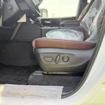Toyota Prado VXR ADVENTURE-13