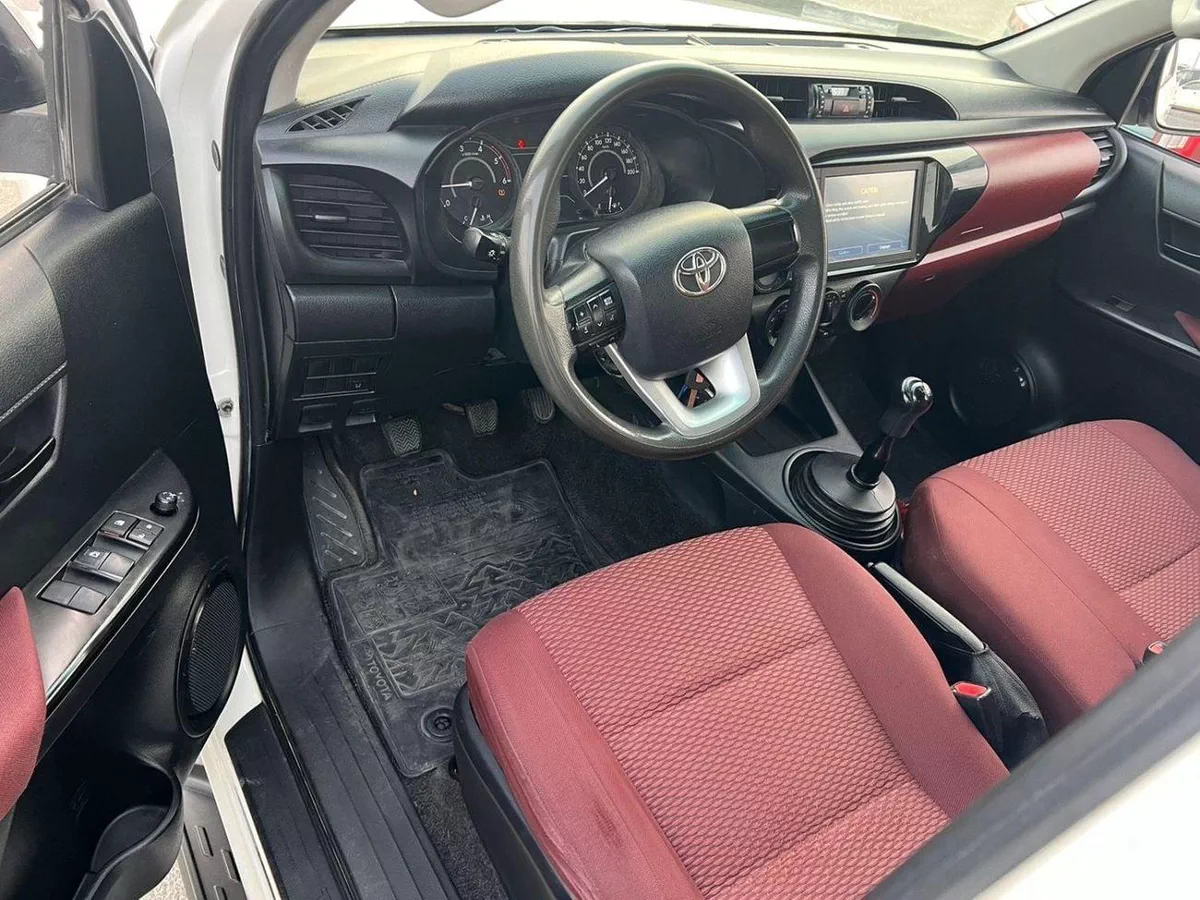 Toyota Hilux 2023  TOYOTA HILUX 2.4L V4 **DIESEL** MANUAL TRANSMISSION  +  POWER WINDOW + 4X4  + Rear Camera + Fo-10-0