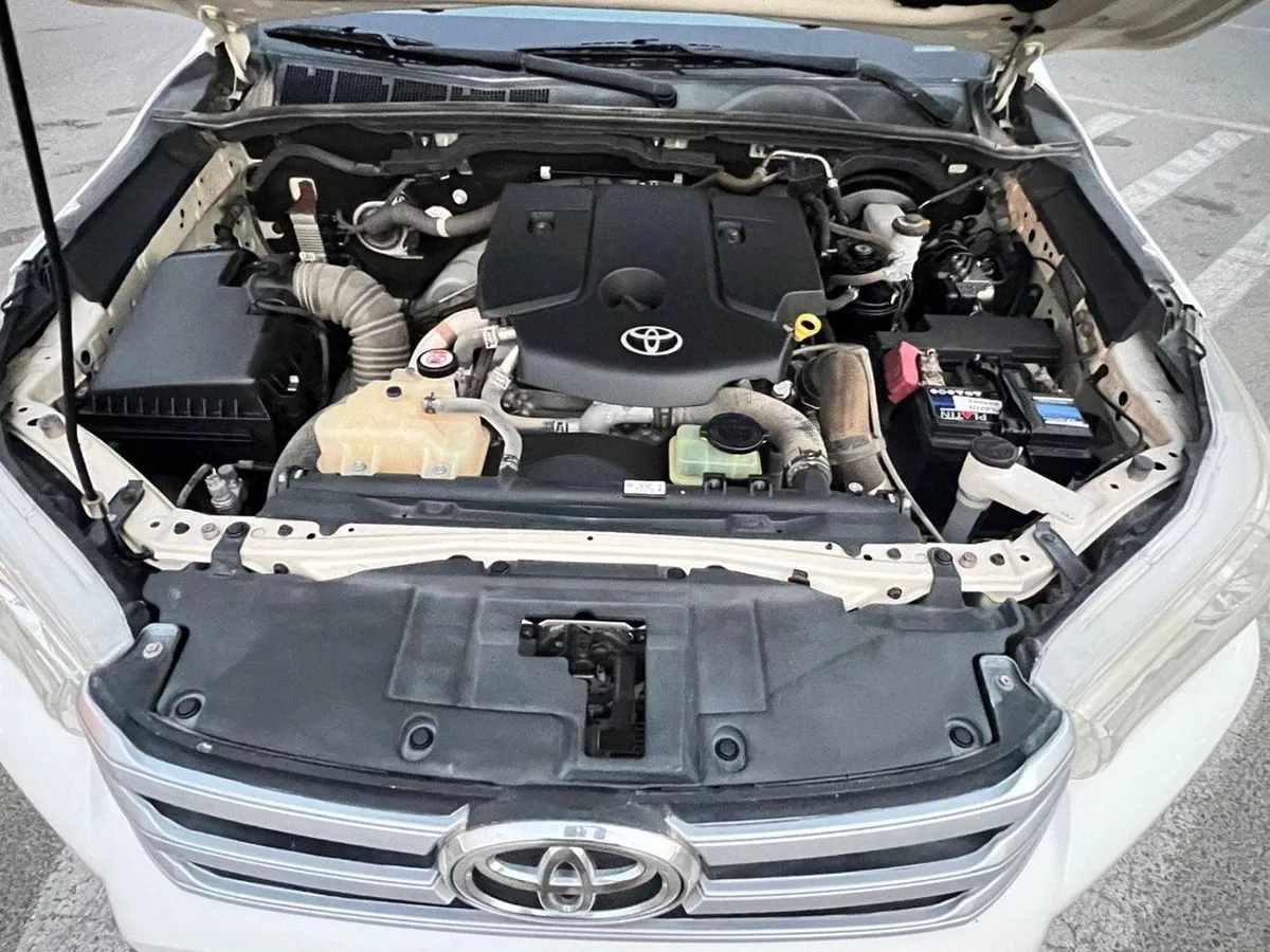 Toyota Hilux 2023  TOYOTA HILUX 2.4L V4 **DIESEL** MANUAL TRANSMISSION  +  POWER WINDOW + 4X4  + Rear Camera + Fo-16-0