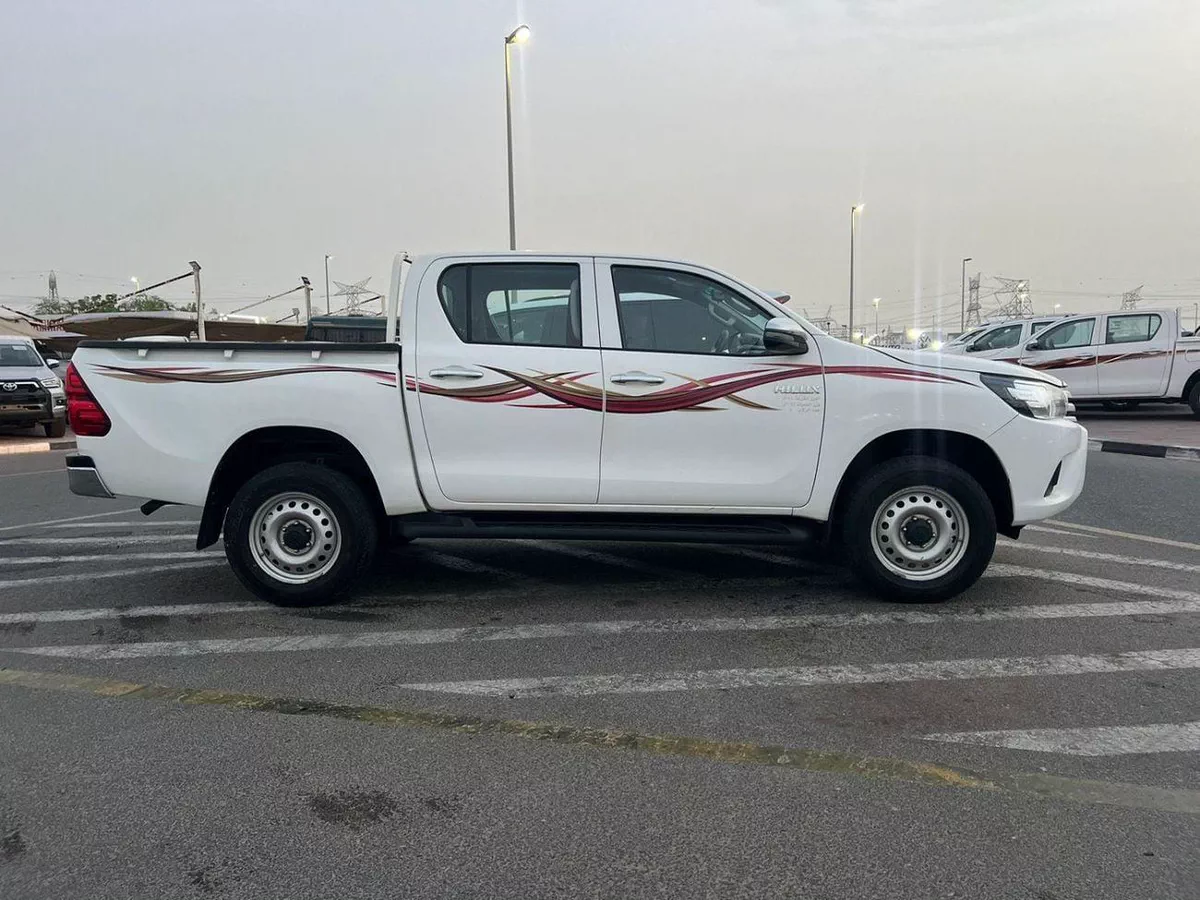 Toyota Hilux 2023  TOYOTA HILUX 2.4L V4 **DIESEL** MANUAL TRANSMISSION  +  POWER WINDOW + 4X4  + Rear Camera + Fo-6-0