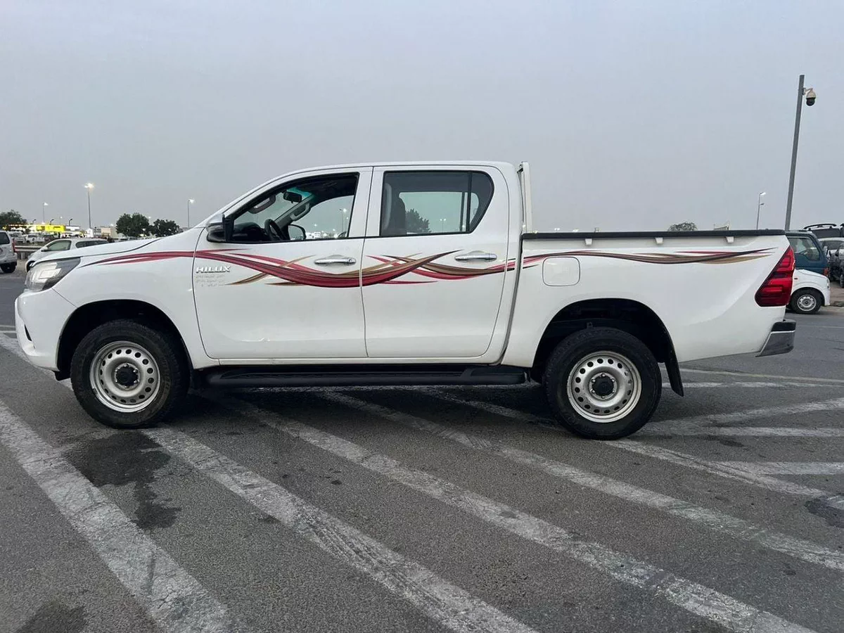 Toyota Hilux 2023  TOYOTA HILUX 2.4L V4 **DIESEL** MANUAL TRANSMISSION  +  POWER WINDOW + 4X4  + Rear Camera + Fo-7-0