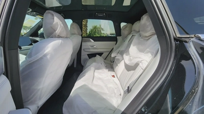 XPENG G9 (Black White-Interior)-6