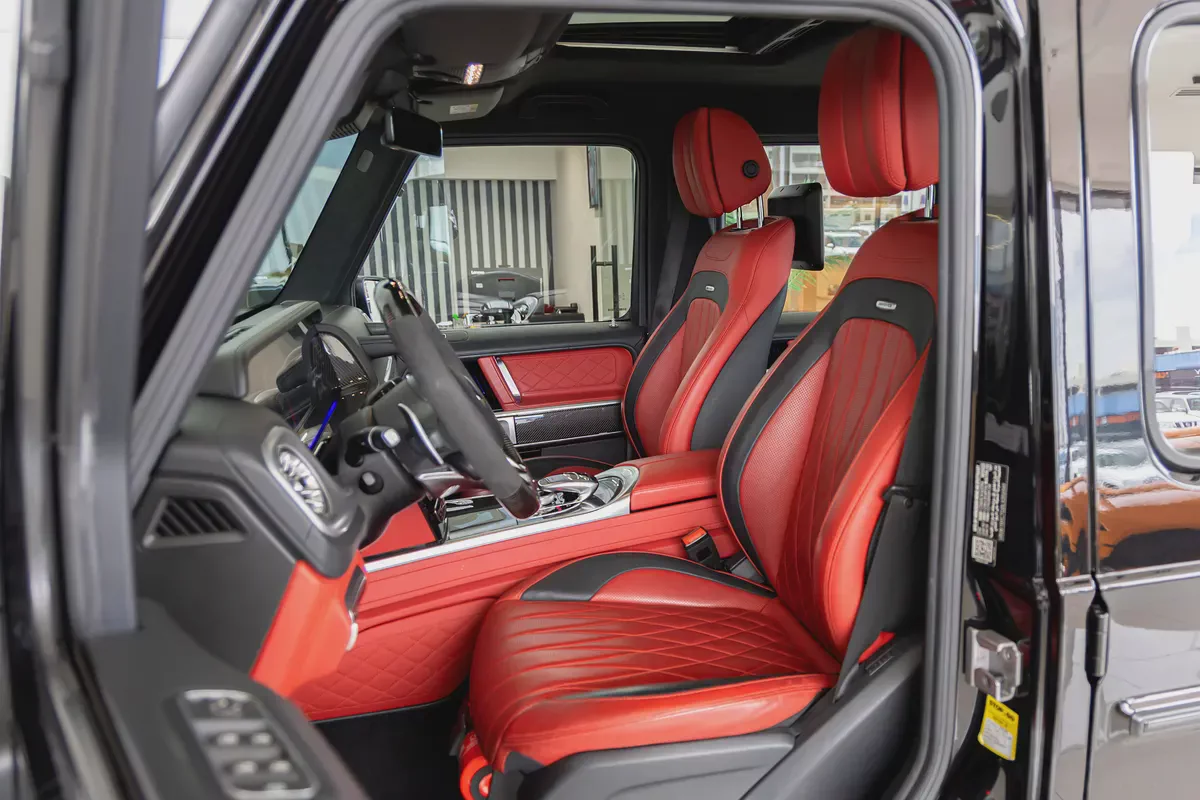 Mercedes-Benz G 63 | Fully Loaded|Night package | Fully Carbon Fiber | Gargash Auto Warranty | 2020-10-10