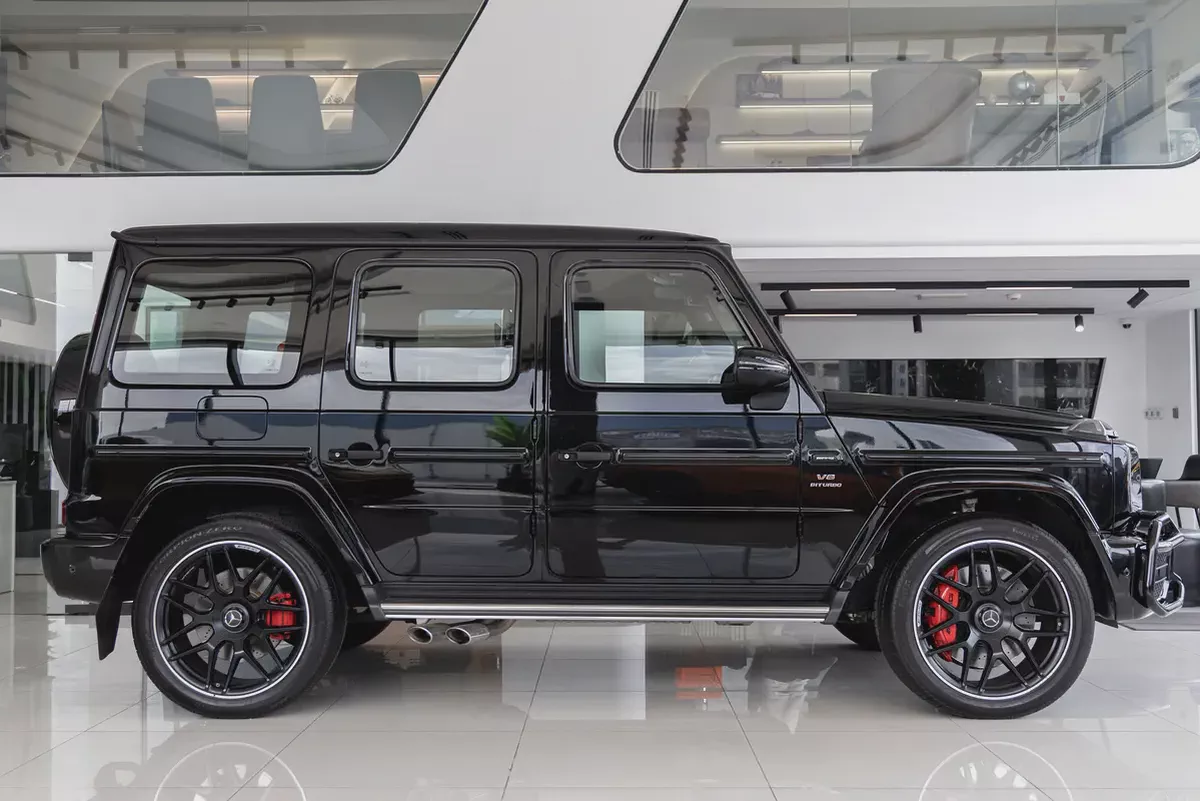Mercedes-Benz G 63 | Fully Loaded|Night package | Fully Carbon Fiber | Gargash Auto Warranty | 2020-6-6