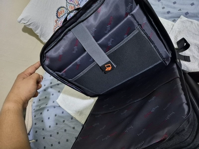 Highbury Backpack with multiple pockets -0