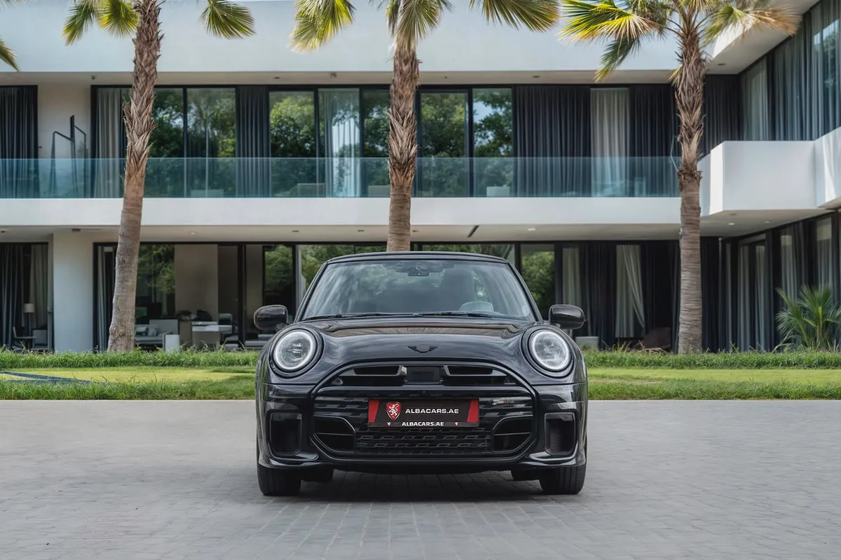2,527 P.M | Cooper S JCW Kit | 0% Downpayment | Excellent Condition!-3-3