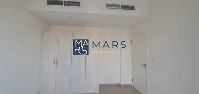 Spacious 3 Bedrooms bigger unit is available for rent in nasma residence for 110,000 AED yearly-4