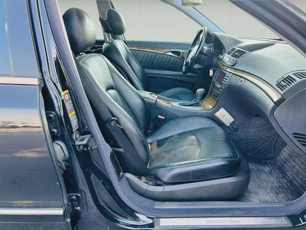 MERCEDES BENZ E320 - 2004 -  CLEAN CAR FRESH JAPAN IMPORT-9-9