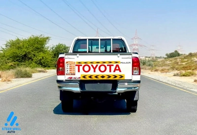 Toyota Hilux Double Cab GL-12