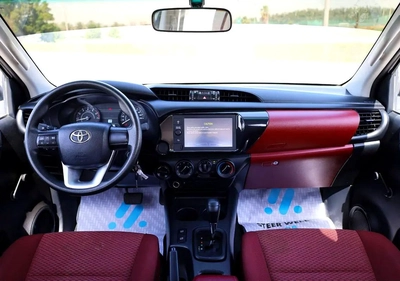 Toyota Hilux Double Cab GL-6