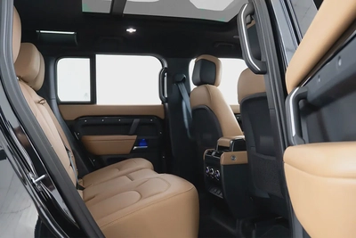 7,461 AED / 60 months | 0% DP | Defender 110 P400 HSE X Dynamic / Land Rover Warranty-12