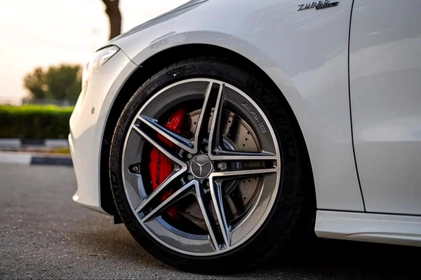 Mercedes-Benz CLA-Class CLA 45 S AMG