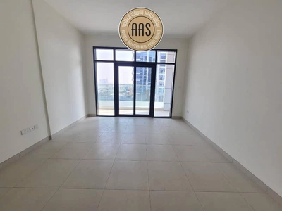 Prime location Huge 1bhk 2bathrooms in 75k balcony wardrobes 1parking free-1