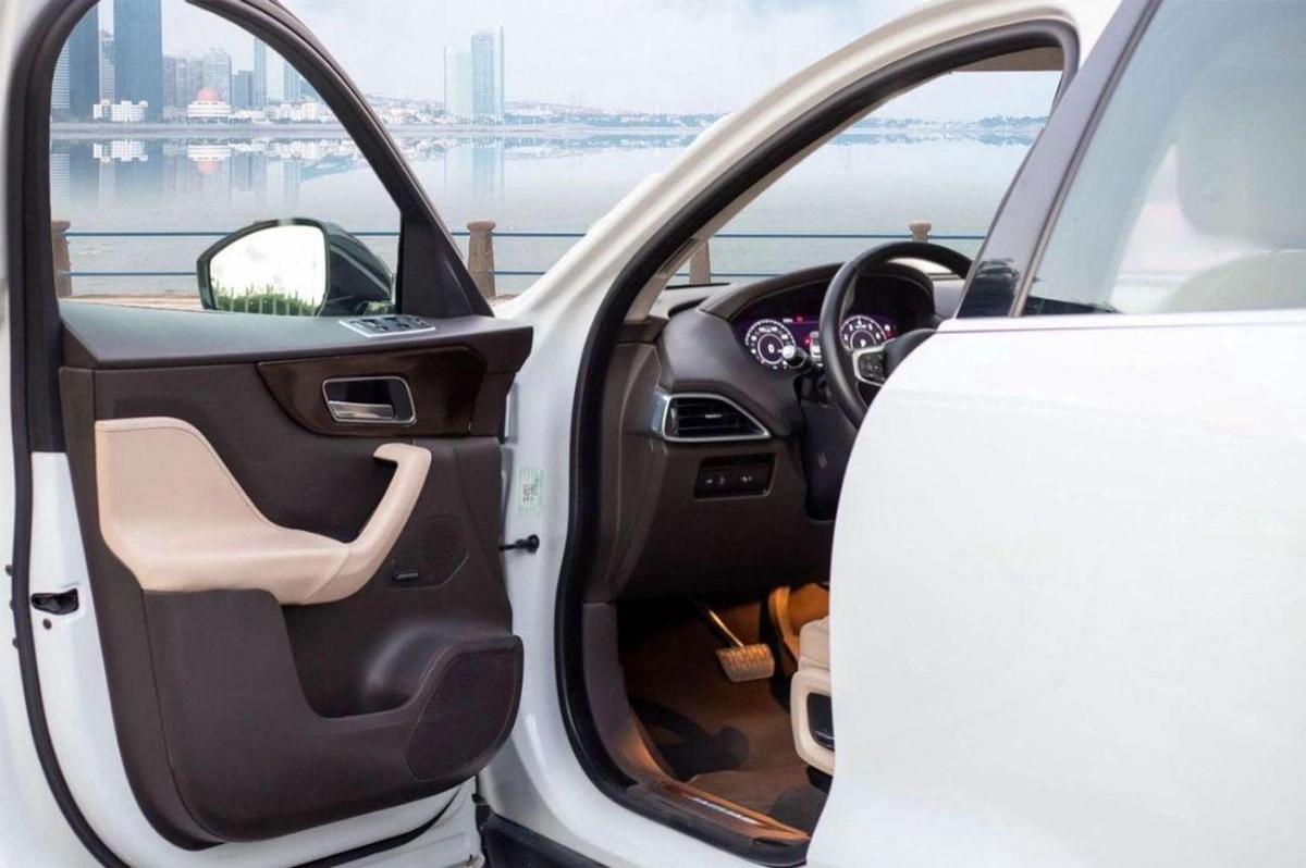 Jaguar F-PACE PRESTIGE Jaguar F-Pace 2020 GCC specs-3-0