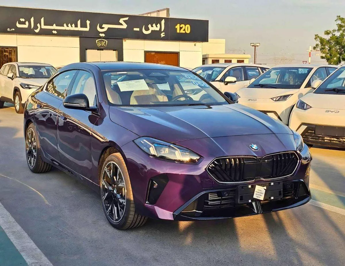 BMW 225i Active Tourer M SPORT NIGHT PACKAGE || 2.0L PETROL A/T / PANORAMIC ROOF / LETAHER WITH POWER SEATS (CODE#BMWMS225)-2-0