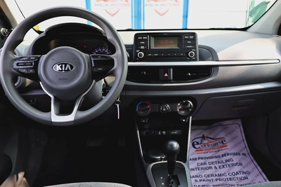 kia Picanto 2018 model available on cash and bank finance with 0 downpayment bank finance-9