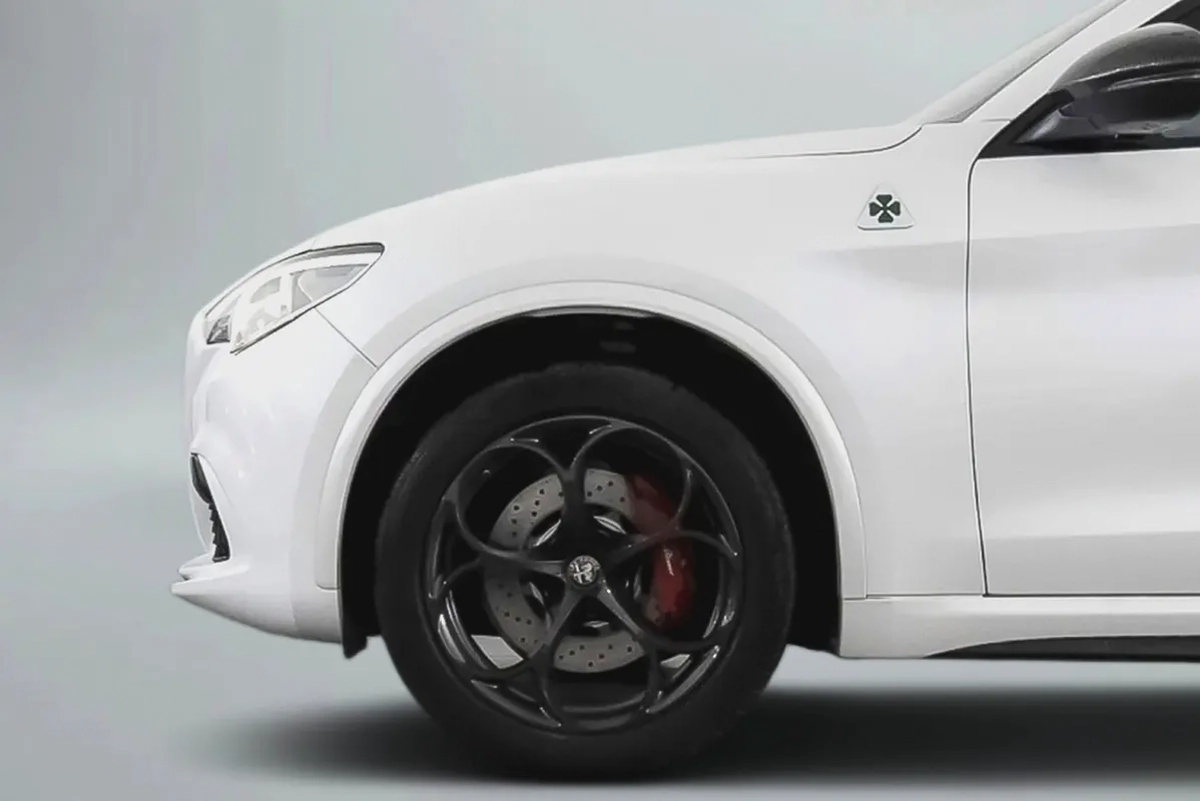 2019 Alfa Romeo Stelvio Quadrifoglio / Full Alfa Romeo Service History