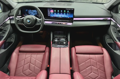 AED 3,184 PM | Low Mileage | GCC | AGMC Warranty  Service 2030  | AGMC  Full Service History-15