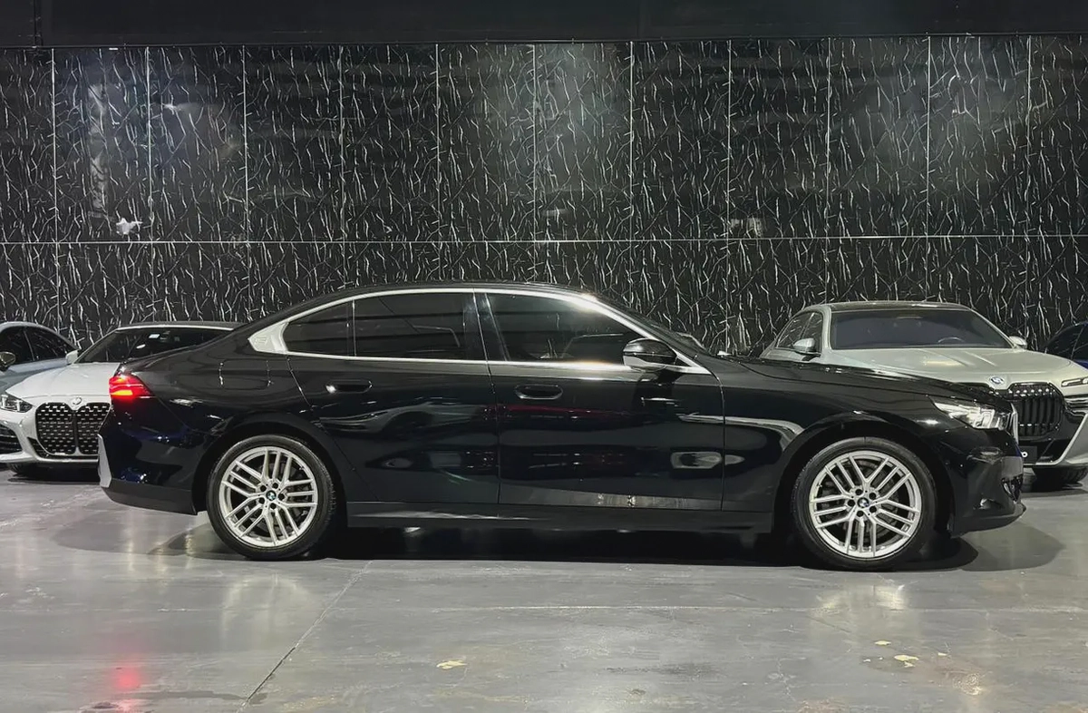 AED 3,184 PM | Low Mileage | GCC | AGMC Warranty  Service 2030  | AGMC  Full Service History-5-5