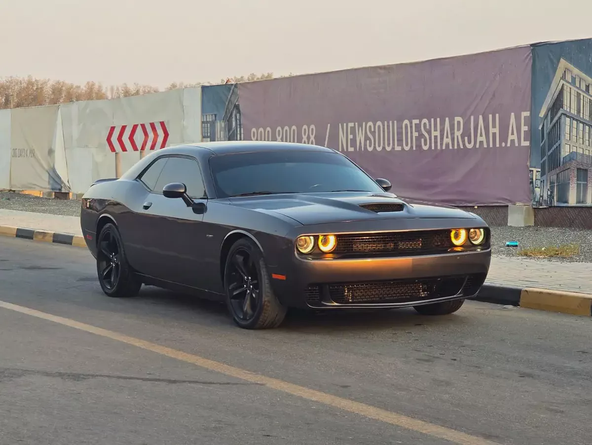 دودج تشالنجر R/T V8 2029 مواصفات أمريكية بحالة جيدة-2-2