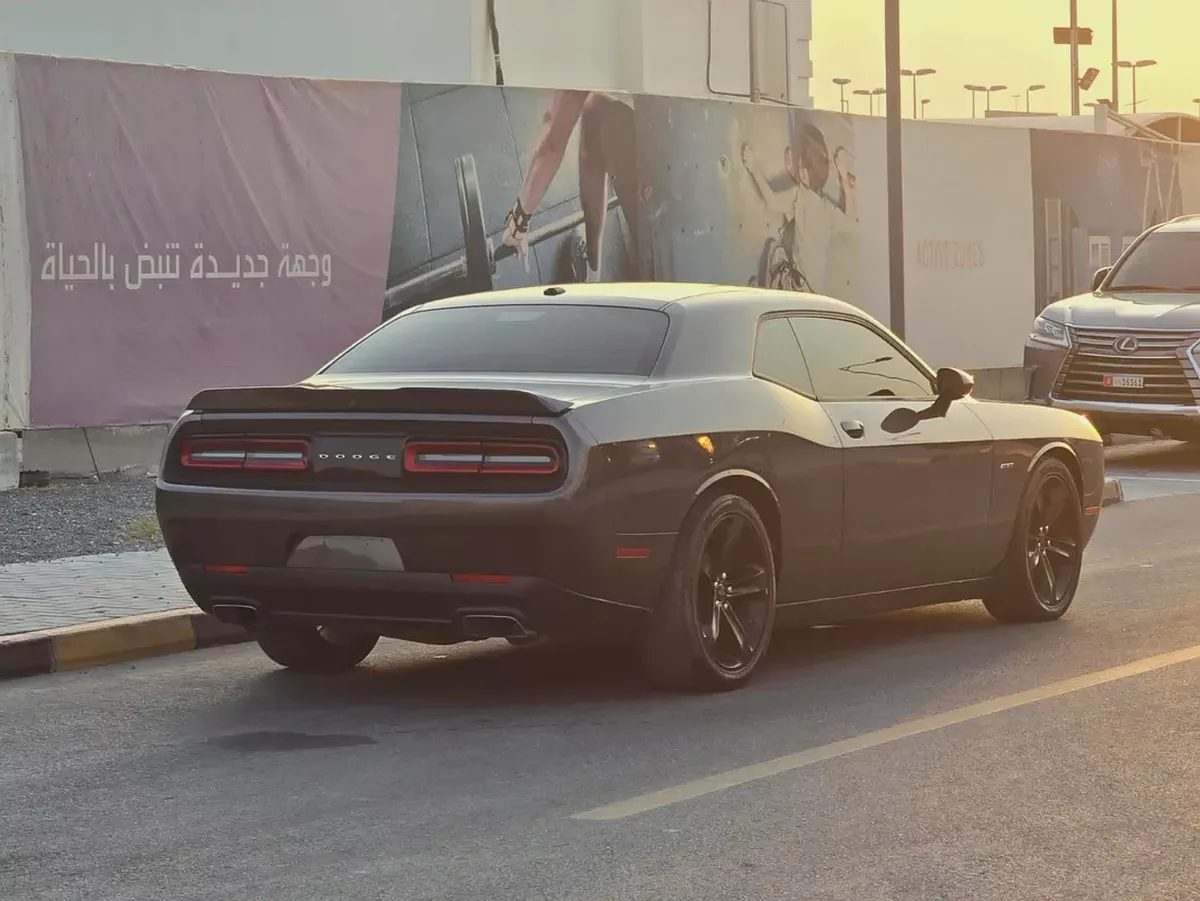 دودج تشالنجر R/T V8 2029 مواصفات أمريكية بحالة جيدة-5-5