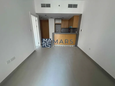 Brand New | Spacious | Ready to Move |-8