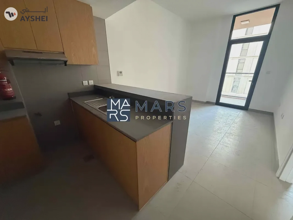Brand New | Spacious | Ready to Move |-7-7
