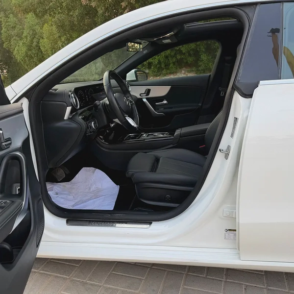 2025 Mercedes-Benz CLA 250 | Panoramic Roof | Clean Title | Original Paint | Like New