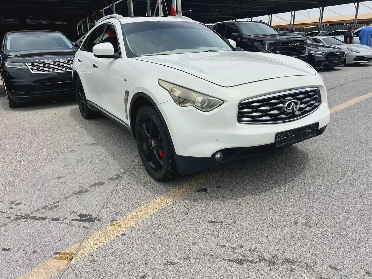 Infiniti FX45/FX35 Luxury 2010 GCC Specs-1-1