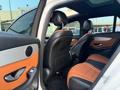 For sale Mercedes-Benz GLC 300 I (X253) Facelift, 2.0 l, 2019 in UAE, Sharjah-5