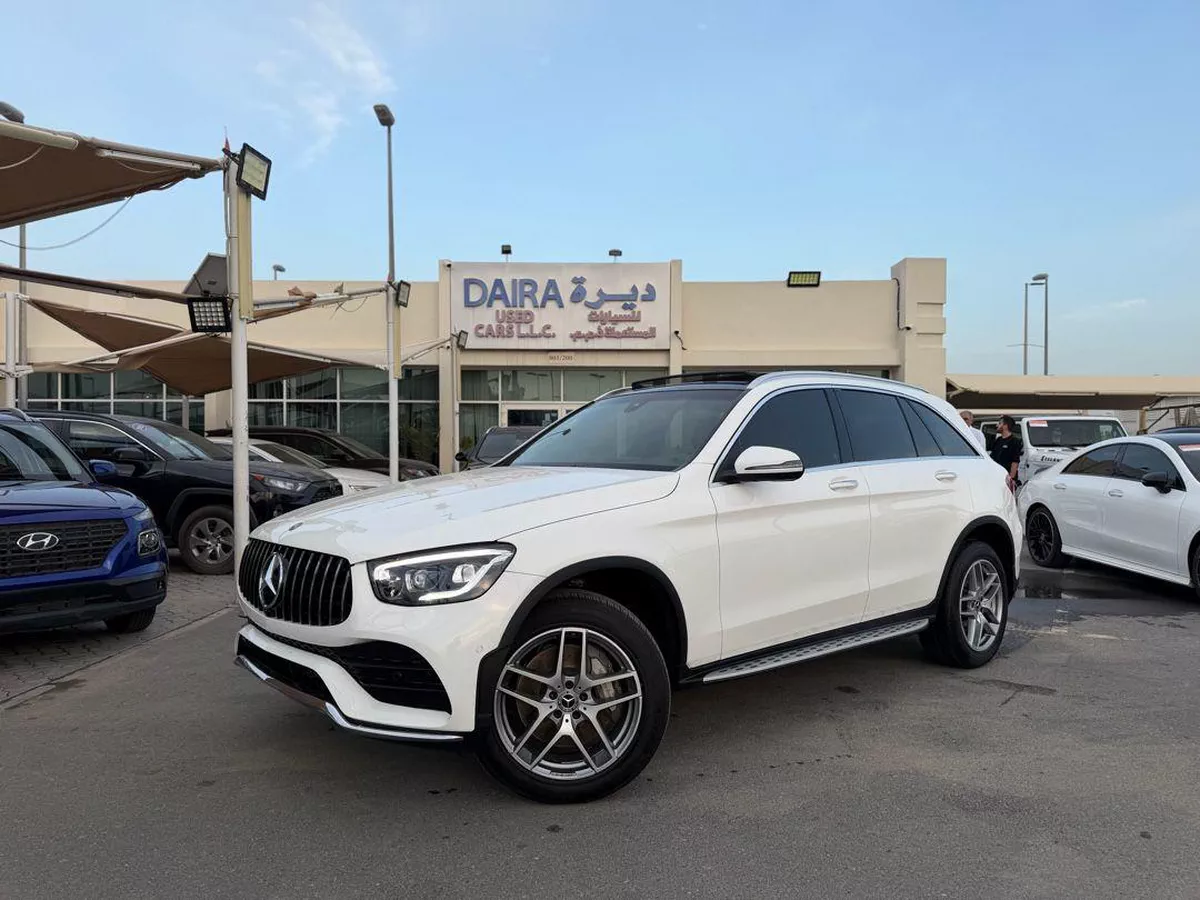 For sale Mercedes-Benz GLC 300 I (X253) Facelift, 2.0 l, 2019 in UAE, Sharjah