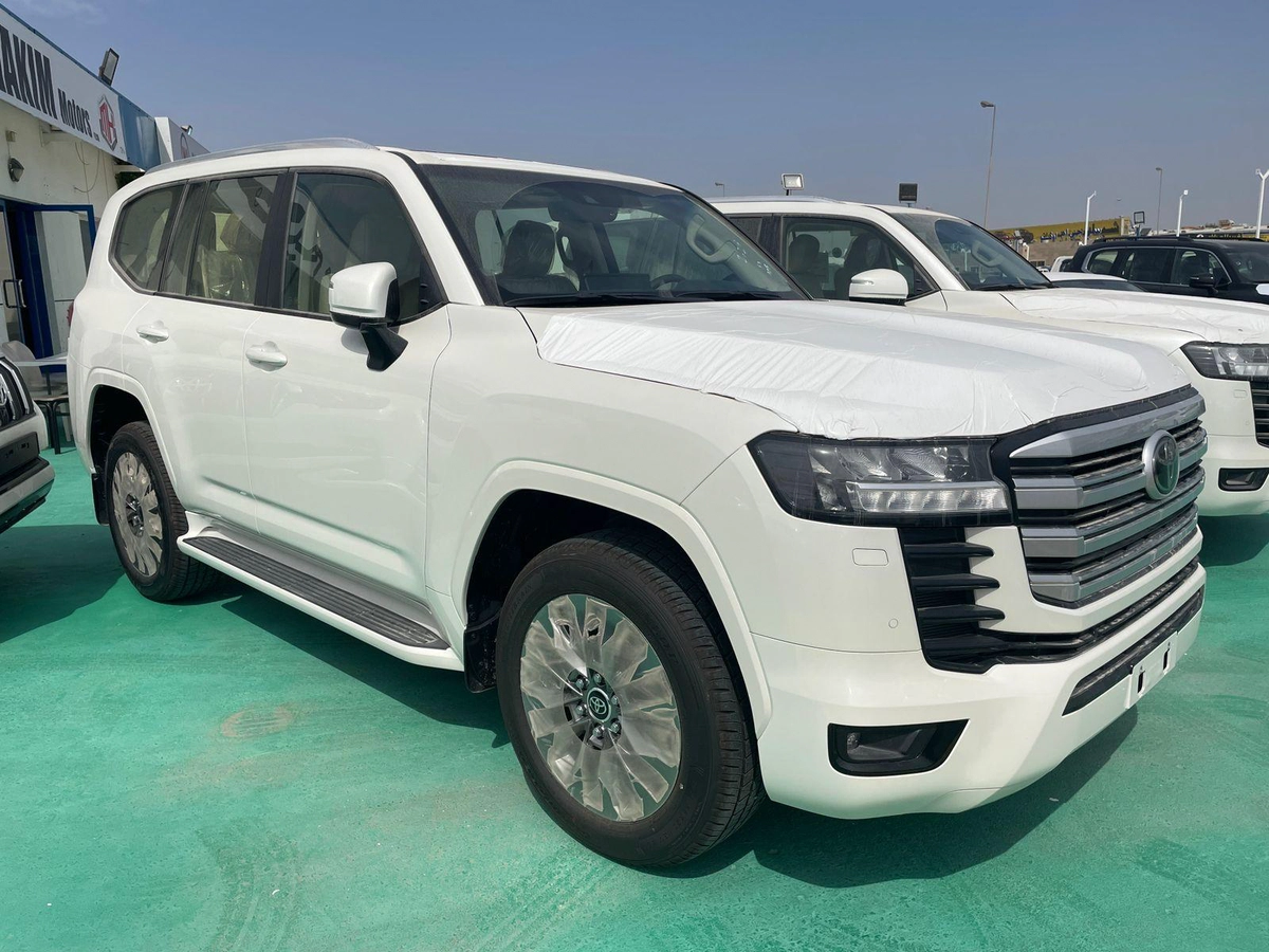 Toyota Land Cruiser LC300 2024-3-3