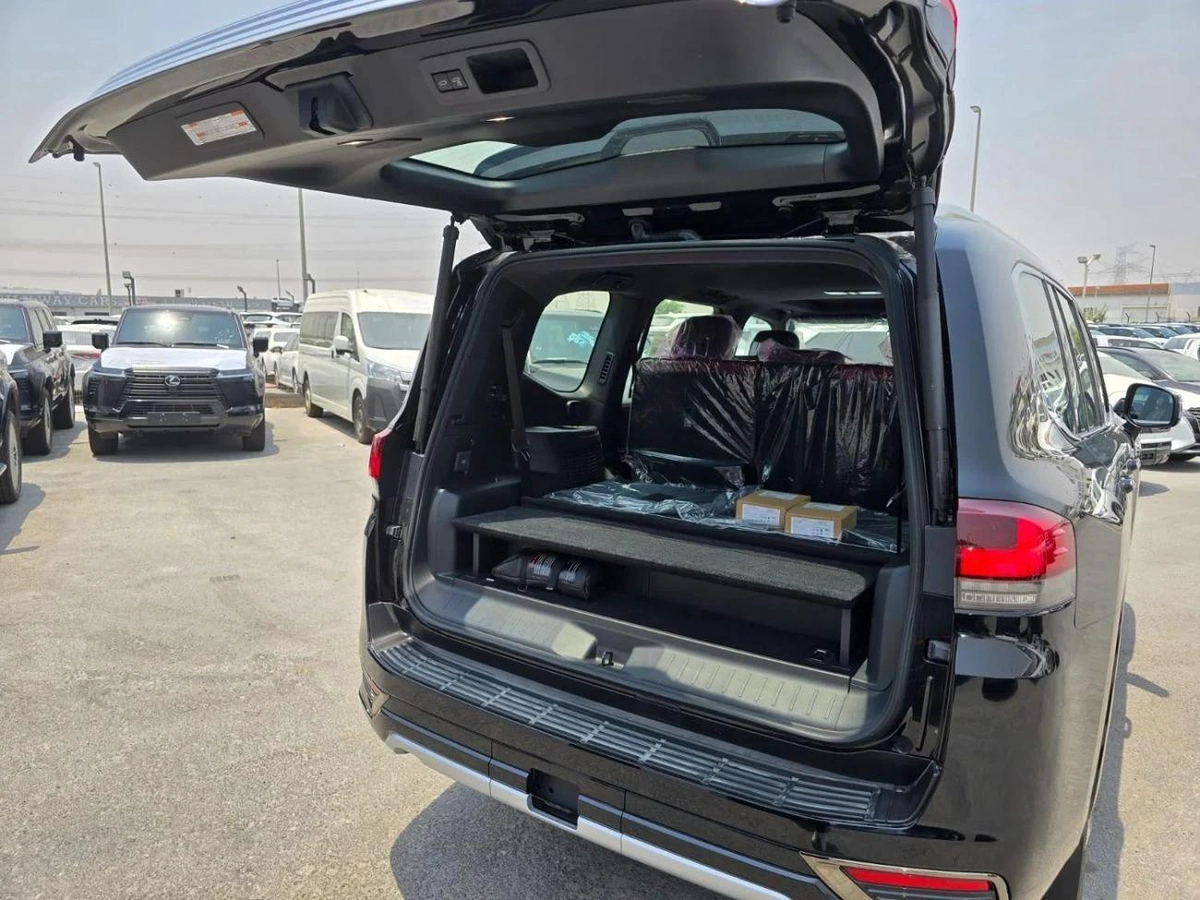 Toyota Land Cruiser 3.5L HYBRID VXR 7 Seater Full Option