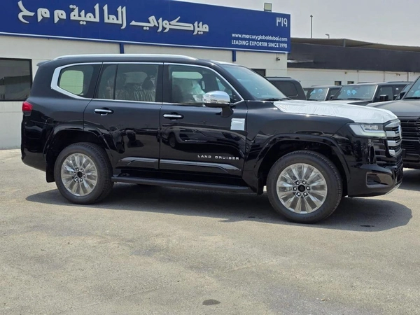 Toyota Land Cruiser 3.5L HYBRID VXR 7 Seater Full Option