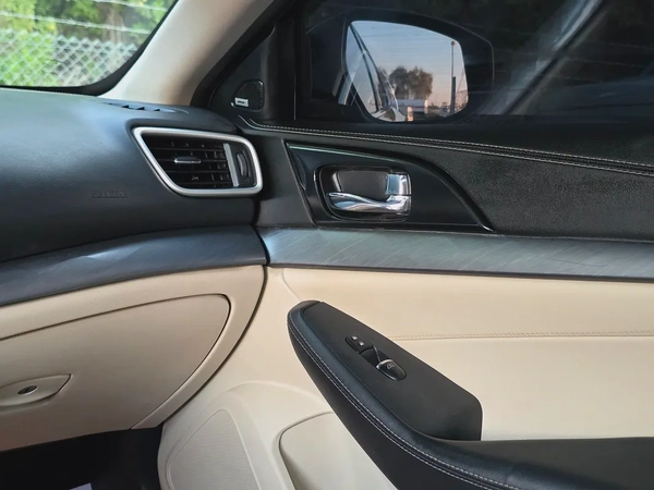 Nissan Maxima SV 2018 GCC Specs