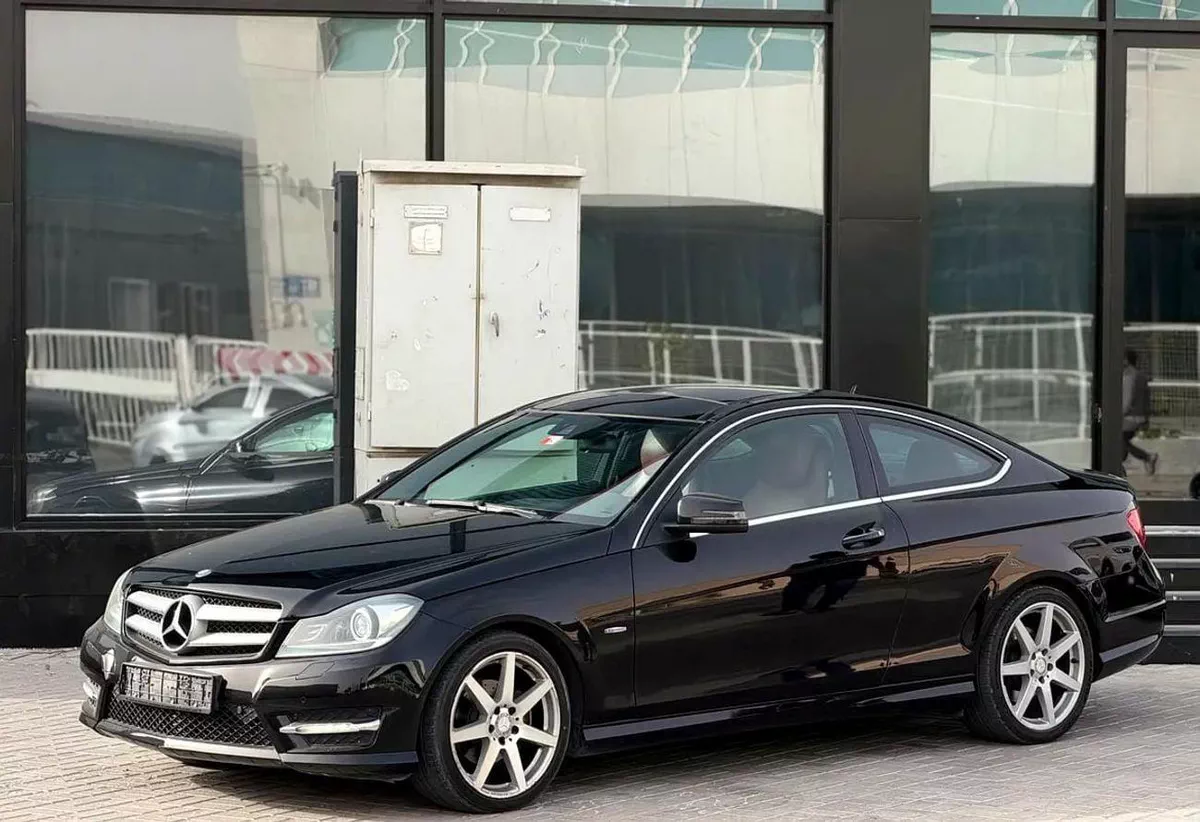 Mercedes Benz C250 CGI C250 | GCC Specs | Excellent Condition