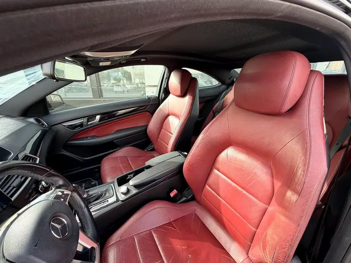 Mercedes Benz C250 CGI C250 | GCC Specs | Excellent Condition-3-0
