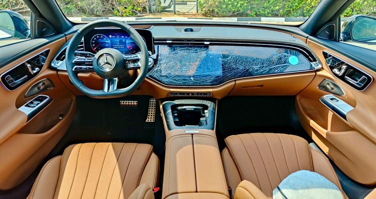 Mercedes Benz E300 AMG Full Option Agency Warranty 2026 GCC-9-0
