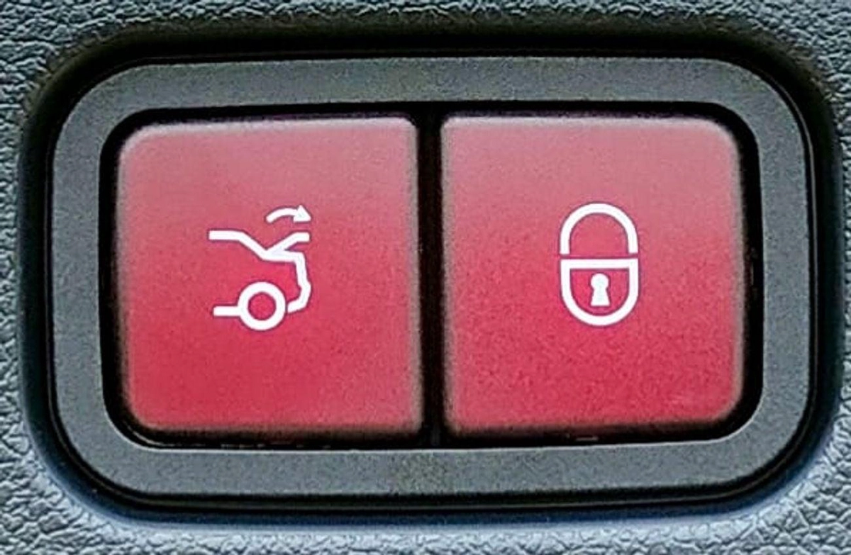 Mercedes Benz E300 AMG Full Option Agency Warranty 2026 GCC-13-0