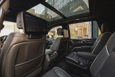 Cadillac Escalade 2023-4