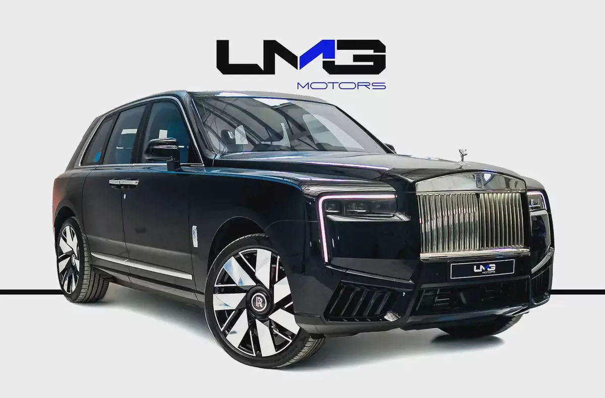 2025 ROLLS ROYCE CULLINAN | LOW MILEAGE | STARLIGHT | FULL OPTION | REAR SEAT ENTERTAINMENT