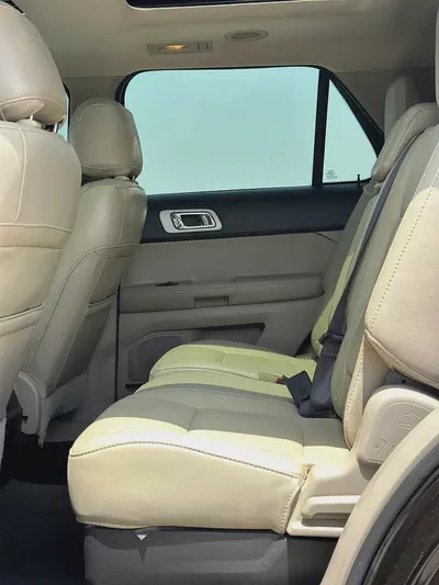 Ford Explorer XLT | 3.5L V6 | 2014 | GCC Specs | 147,000 km | Black / Beige-11