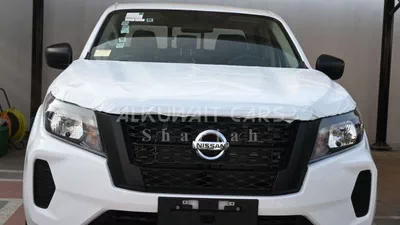 Nissan Navara NISSAN NAVARA 2.5 PETROL L E 4X 4 MT DC PLUS 2023-2